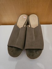 Ladies Clarks Suede Taupe Espadril Style Wedge Sandals UK Size 6