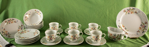 Royal winton fine porcelain - royal,