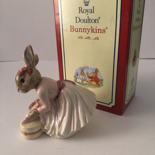 Royal doulton bunnykins figure - royal,