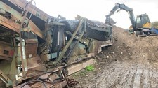 Tracked Soil  Screener