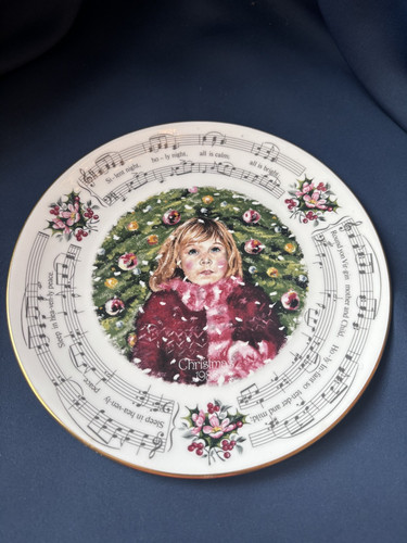 Royal doulton christmas 1983 - royal,