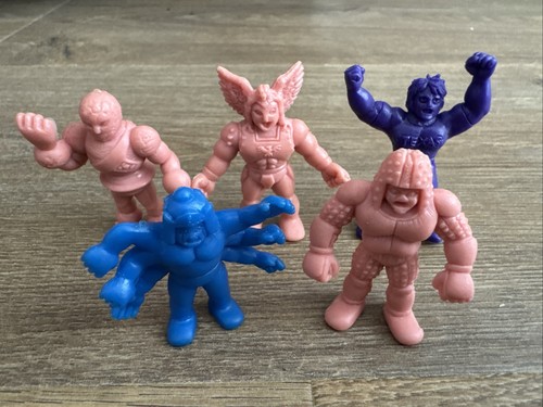 E muscle men - m.u.s.c.l.e.,