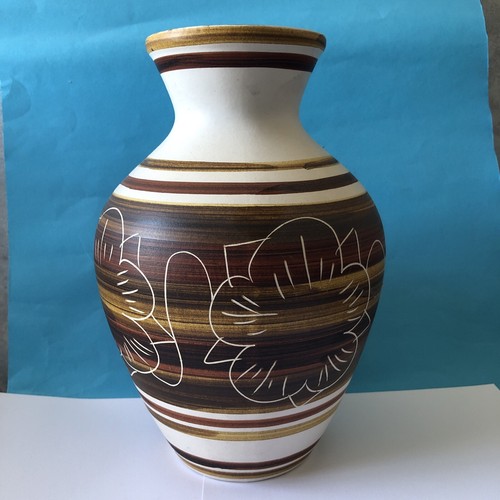 Large rye pottery hand - large,