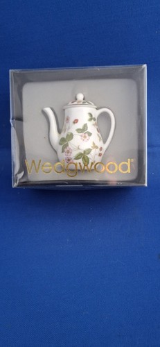 Wedgwood miniature wild - miniature,