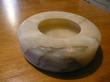 BEAUTIFUL -ROUND-ONYX- ASHTRAY