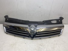 VAUXHALL ASTRA H MK5 FRONT BUMPER GRILL 2007 - 2010