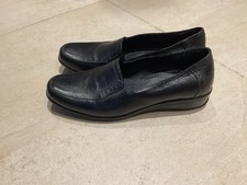 Ladies Leather Paver Slip On Shoes Size 7uk Or Eu 40 Brand New