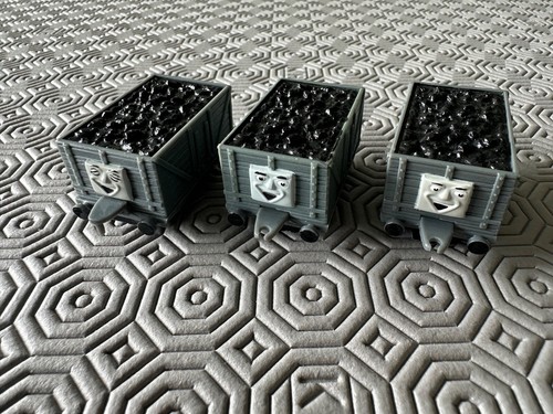 Troublesome trucks ertl - trucks,