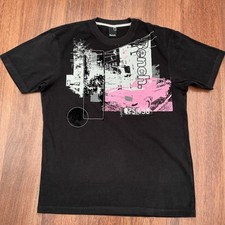 Men’s BENCH Black Graphic Pink Logo T-Shirt Size L