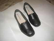 Ladies shoes ‘ cushion flex ‘ – size 4 – black – good condition