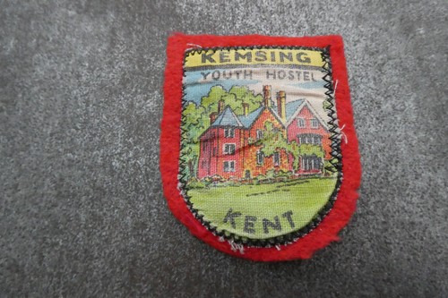 Kemsing youth hostel - youth, cloth