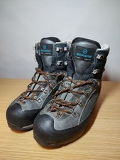 Scarpa Manta Pro GTX Mountaineering Boots Size UK 8 EU 42