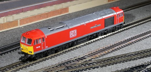 Hornby r3884 class - r3884, 60