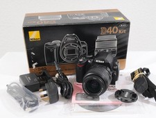 Nikon D40 6.1MP  Digital DSLR Camera + 18-55mm lens  (2686G)