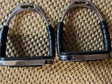 Sprenger flexi stirrup irons 4 1/2" very good condition