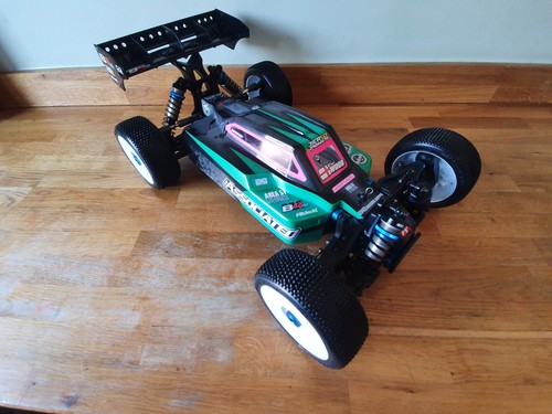 Team associated rc8b4e - associated,