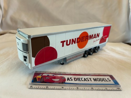 Corgi modern truck - modern, tunderman