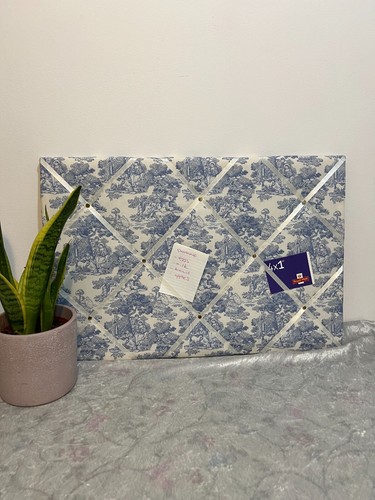 Blue toile jouy - de, padded