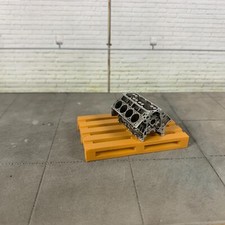 1:24 Scale Diorama Engine Block - Detailed Model Car Part for G-Scale Garage