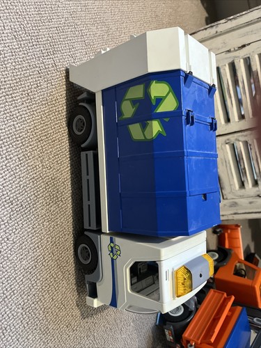 Playmobil rubbish truck - rubbish,