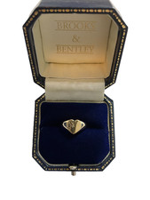 1977 Signet Ring 9ct Gold