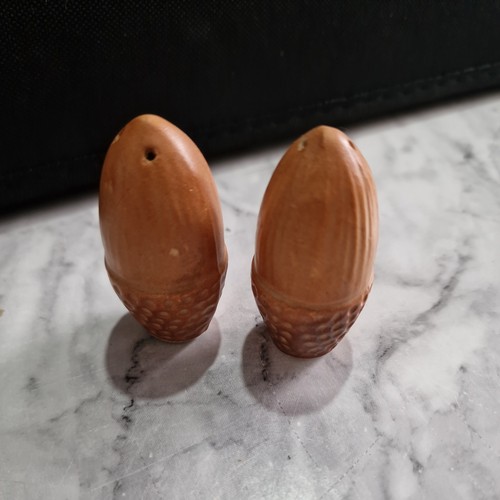 Vintage squirrel acorns salt - vintage,