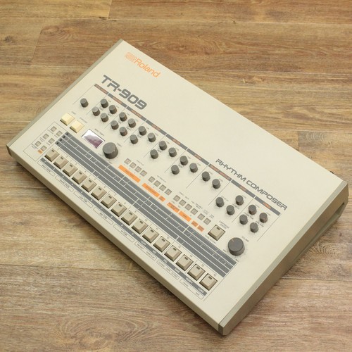 Roland 909 rhythm composer - roland, tr-909