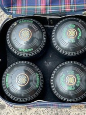Almark Sterling lawn bowls