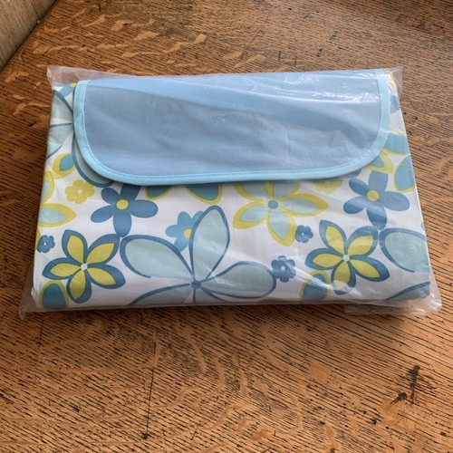 Blue floral handle - floral,