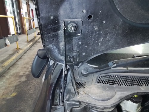Bonnet hinge vauxhall astra - vauxhall,