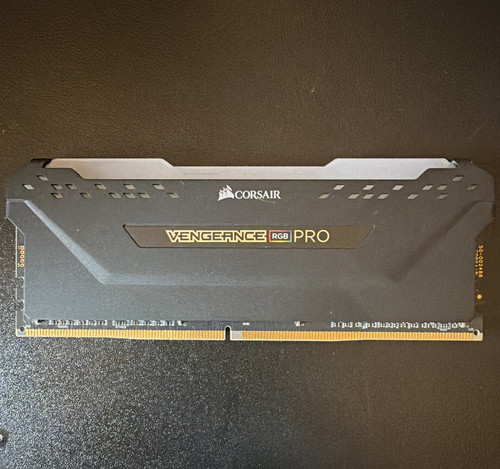 Corsair vengeance rgb pro 16gb - corsair,