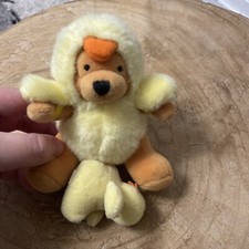 Disney Store Winnie The Pooh Plush Chicken With Chick Vibrates When Pulled RARE