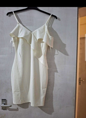 Light cream ruffle - cream,