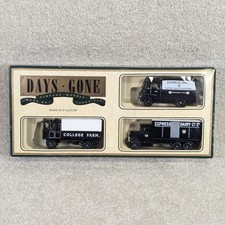 Days Gglone Lledo Set: EXPRESS DAIRY Diecast Vehicles - Limited Edition Set 1998