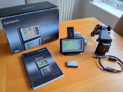 Aera 500 aviation gps with