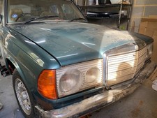 Mercedes W123 230 e  Automatic 1986 project.
