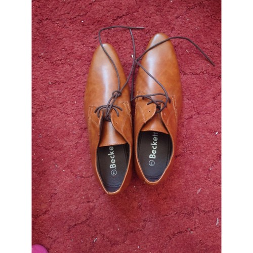 New brown shoes size - , 7