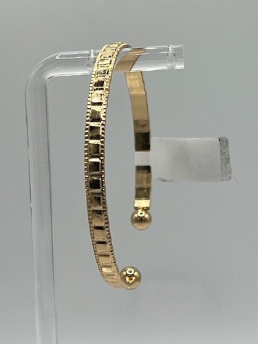 Square patterned bangle - patterned, gold