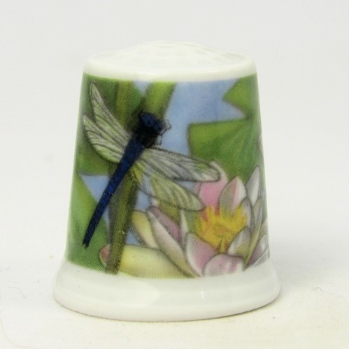 Thimble collectors club - collectors,