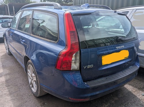 Volvo v50 passenger side - volvo,