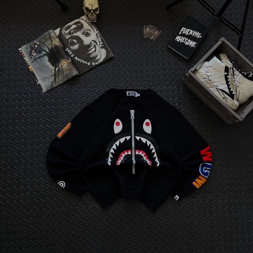 Sweatshirt bape shark logo - shark,