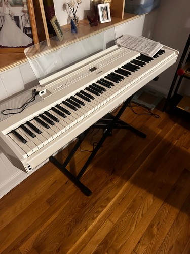 Used yamaha p525 - used,