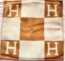 HERMES Avalon H Logo Cushion