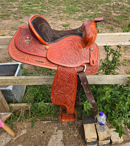 Big horn tooled leather - big,