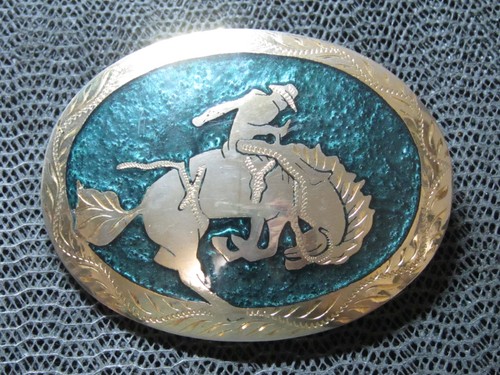 Large western bucking - large, bronco