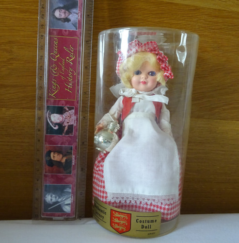 Rosebud national costume doll - national,