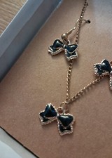 bow pendant necklace with