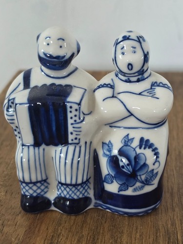 Gzhel porcelain figurine - gzhel,