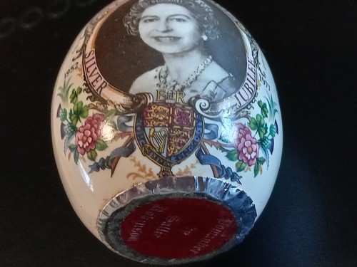 Queen elizabeth silver jubilee - elizabeth,