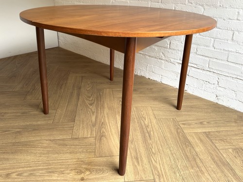 Plan round dining table - plan, teak